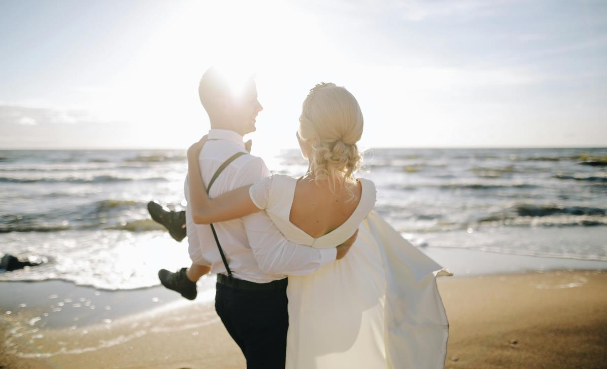 Honeymoon Specialist 