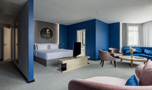 Hotel Luc, Autograph Collection - Luc Corner Suite - Book on ClassicTravel.com