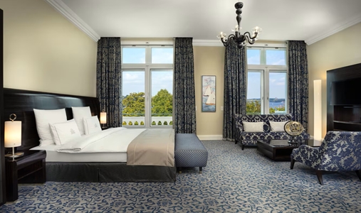 Hotel Atlantic Hamburg, Autograph Collection - King Deluxe Guest Room - Book on ClassicTravel.com