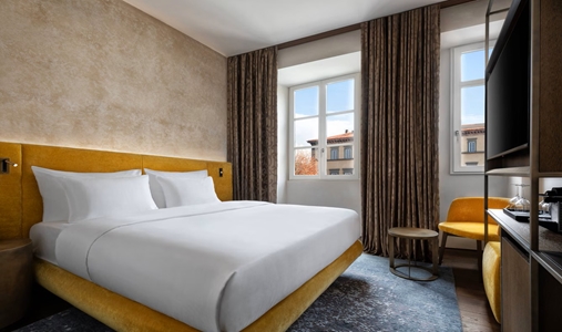 Grand Universe Lucca, Autograph Collection - King Vivace Guest Room - Book on ClassicTravel.com