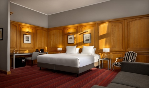 Hotel de Bourgtheroulde Autograph Collection - King Prestige Room - Book on ClassicTravel.com