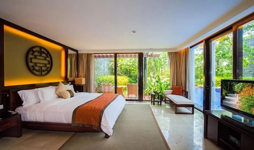 Banyan Tree Sanya - Deluxe Lagoon Pool Villa - Book on ClassicTravel.com