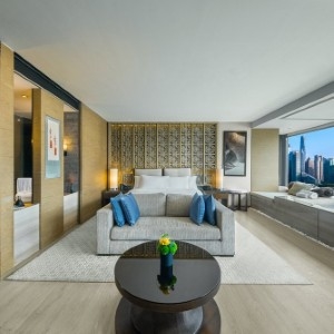 Banyan Tree Shanghai On the Bund - Bund Panorama Oasis With Rimantic Pool - Book on ClassicTravel.com