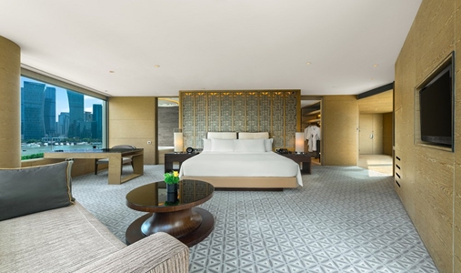 Banyan Tree Shanghai On the Bund - Junior Bund Suite - Book on ClassicTravel.com