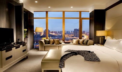 Banyan Tree Tianjin Riverside - Riverside Suite - Book on ClassicTravel.com