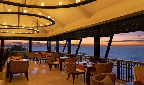 Banyan Tree Cabo Marqués - Saffron - Book on ClassicTravel.com