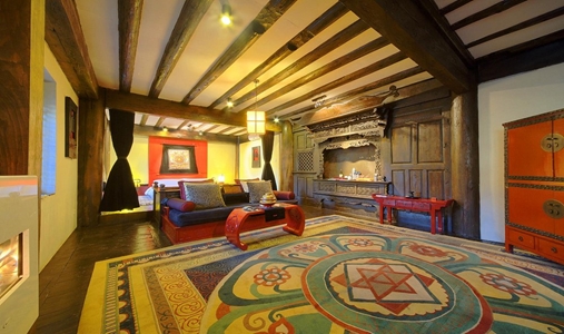 Banyan Tree Ringha - Tibetan Suite - Book on ClassicTravel.com