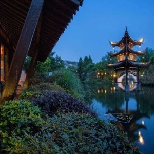 Banyan Tree Hangzhou - Restaurant View - Book on ClassicTravel.com