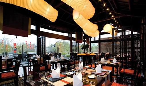 Banyan Tree Lijiang - Ming Yue - Book on ClassicTravel.com
