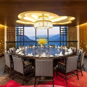 Banyan Tree Jiuzhaigou - Bai Yun - Book on ClassicTravel.com