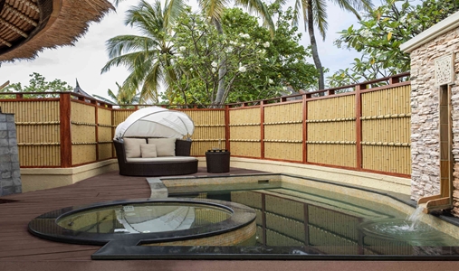 Banyan Tree Vabbinfaru - Ocean Pool Villa Pool - Book on ClassicTravel.com