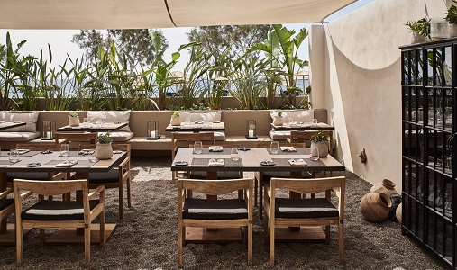 classic-travel-com-istoria-beach-hotel-santorini-restaurant