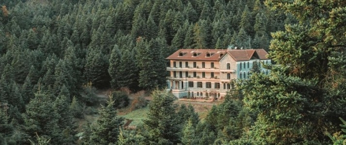 MANNA - Exterior - Book on ClassicTravel.com