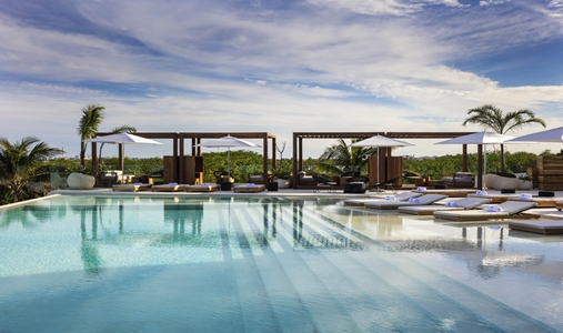 SLS Cancun - Pool - Book on ClassicTravel.com