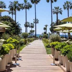 Mondrian Cannes - Walkway - Book on ClassicTravel.com