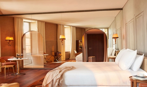 Mondrian Bordeaux Les Carmes - Junior Suite - Book on ClassicTravel.com