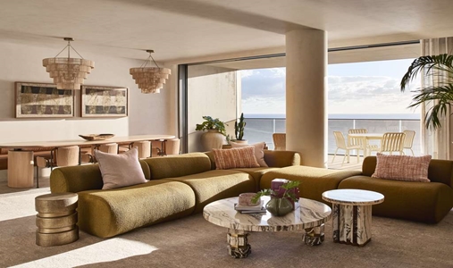Mondrian Gold Coast - Suit Living Room - Book on ClassicTravel.com
