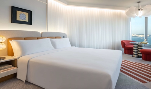 Mondrian Hong Kong - Premier Harbor King - Book on ClassicTravel.com