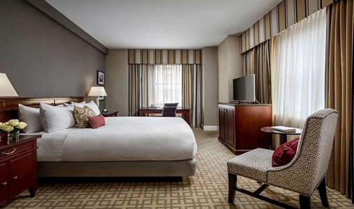 Fairmont Royal York - Suite - Book on ClassicTravel.com