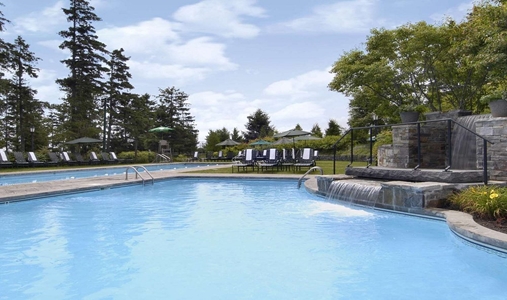 Fairmont Le Manoir Richelieu - Pools - Book on ClassicTravel.com