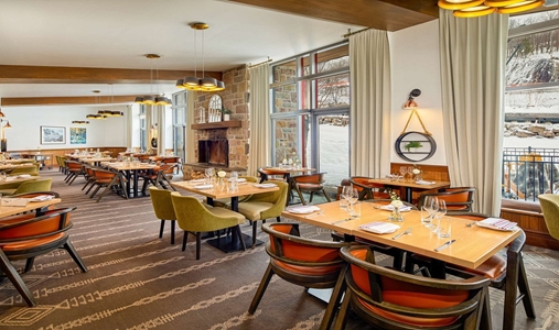 Fairmont Tremblant - Restaurant - Book on ClassicTravel.com