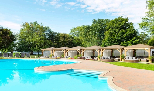 Fairmont Le Château Montebello - Pool - Book on ClassicTravel.com