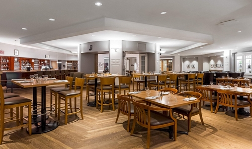 Fairmont Le Château Montebello - Restaurant 2 - Book on ClassicTravel.com