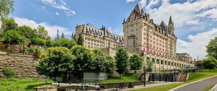 Fairmont Château Laurier - Side VIew - Book on ClassicTravel.com