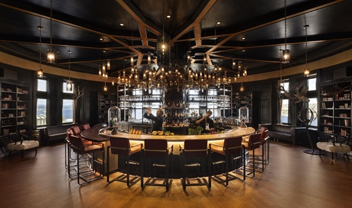 Fairmont Le Château Frontenac - Bar - Book on ClassicTravel.com