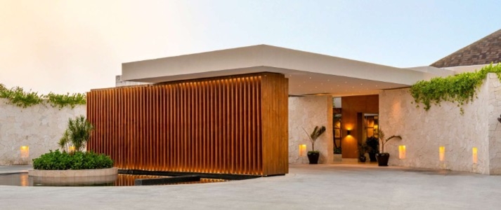 Fairmont Mayakoba - Entrance - Book on ClassicTravel.com