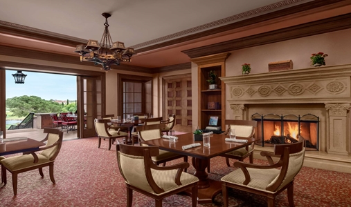 Fairmont Grand Del Mar - The Clubhouse Grill - Book on ClassicTravel.com