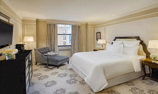 Fairmont Hotel Vancouver - Guest Room - Book on ClassicTravel.com