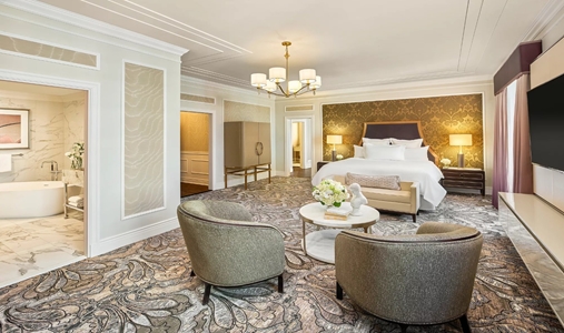 Fairmont Hotel Vancouver - Suite - Book on ClassicTravel.com