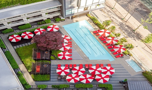 Fairmont Pacific Rim - Pool - Book on ClassicTravel.com