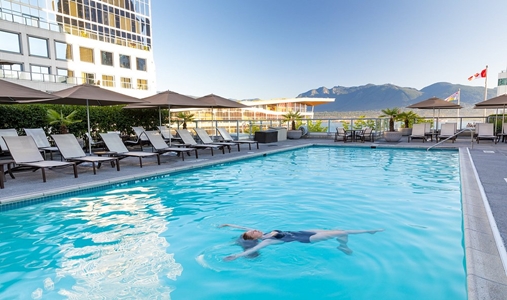 Fairmont Waterfront - Rooftop Pool - Book on ClassicTravel.com