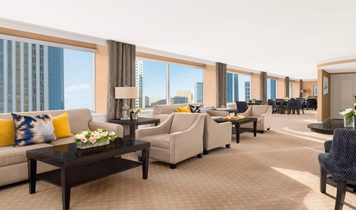 Fairmont Winnipeg - Lounge - Book on ClassicTravel.com