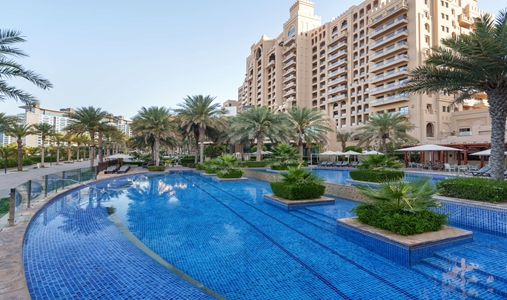 Fairmont The Palm - Pool - Book on ClassicTravel.com