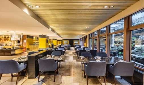 Fairmont Beijing - Lunar B - Book on ClassicTravel.com