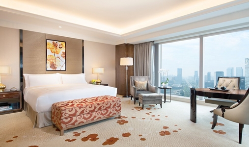 Fairmont Chengdu - Gold Deluxe Room - Book on ClassicTravel.com