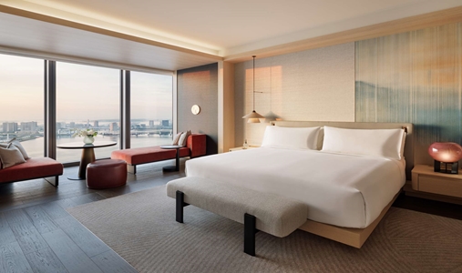 Fairmont Tokyo - Fairmont Gold Signature Suite King - Book on ClassicTravel.com