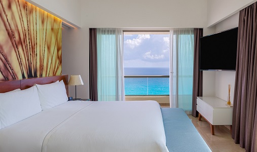 classictravel-com-live-aqua-cancun-Premium-Fuego-Suite