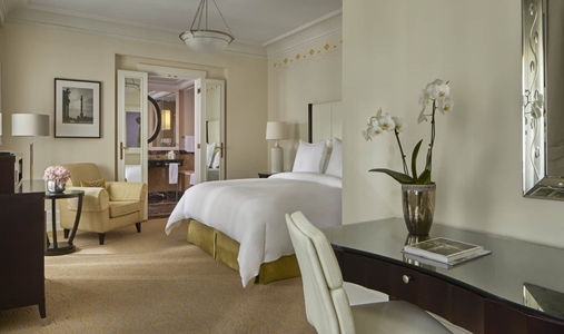 Four Seasons Hotel Gresham Palace Budapest - Photo #5