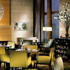 Four Seasons Hong Kong - Photo #2