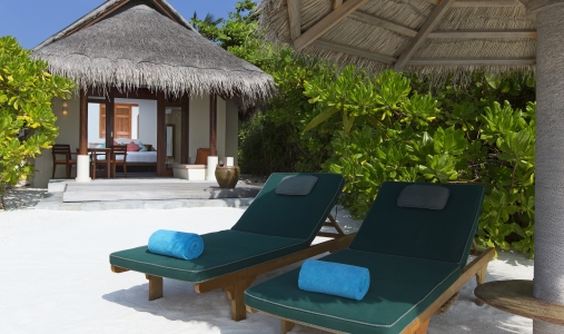 classictravel.com-Anantara Dhigu Resort & Spa-Sunset Beach Villa Exterior