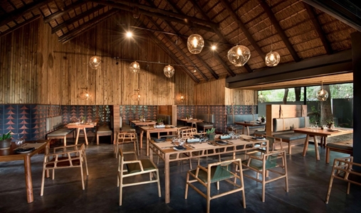 Lion Sands River Lodge - Ivory Lodge Guest Dining - Book on ClassicTravel.com

