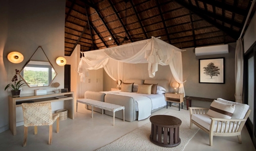 Lion Sands River Lodge - Luxury Suite - Book on ClassicTravel.com