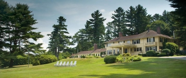 The Manor on Van Horn Estate - Exterior - Book on ClassicTravel.com