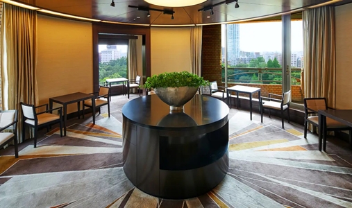 Hyatt Regency Tokyo - Club Lounge - Book on ClassicTravel.com