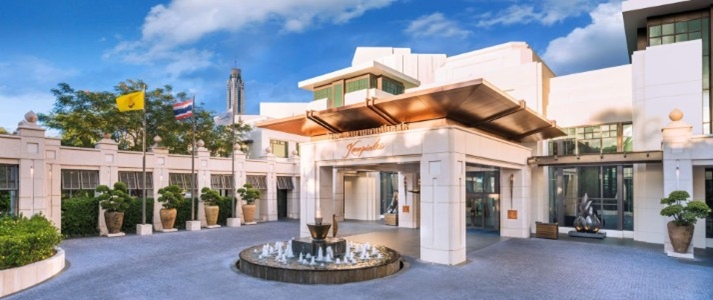 Siam Kempinski Hotel Bangkok - Entrance - Book on ClassicTravel.com