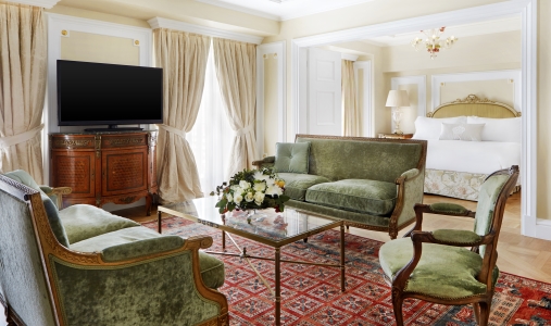 Classictravel.com-Virtuoso-King George-Executive Grand Suite